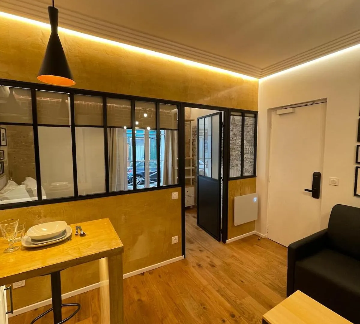 Cozy Loft Montmartre Place Des Abbesses Sacre Coeur Paryż Apartament